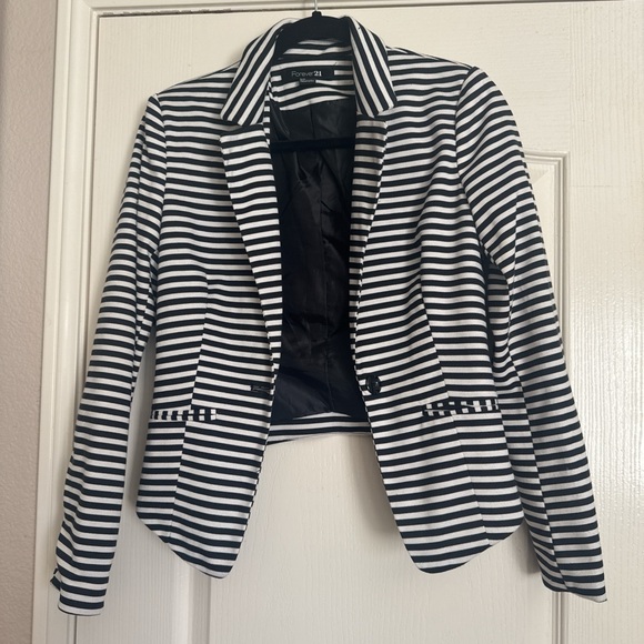 Forever 21 Jackets & Blazers - Forever 21 Black and White Striped Women's Blazer Jacket